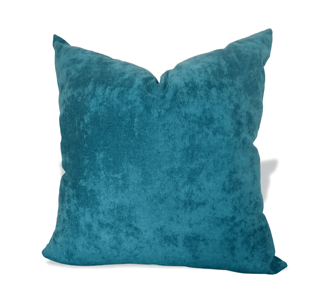 Our modern yet timeless Kimberly Basics pillow covers are the perfect addition to your sofa sectional sofa and bedroom.  These velvet/microfiber pillows are solid colors of;  navy blue, orange, apple, teal, turquoise, mustard, black, beige and dusty pink. Pillows make for perfect blending and layering.  Shop now!